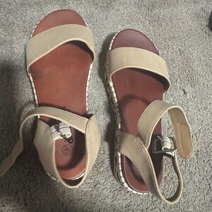 Versona Tan Strap Sandals